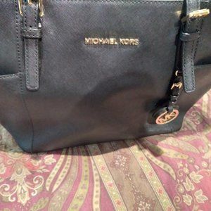 Michael Kors Tote Charlotte Black Saffiano Leather Shoulder Bag
